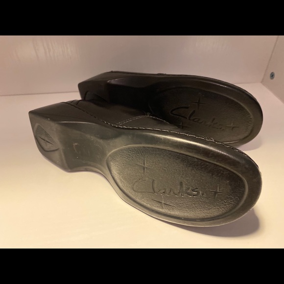 Clarks Black Leather Loafer Wedge - Picture 7 of 7